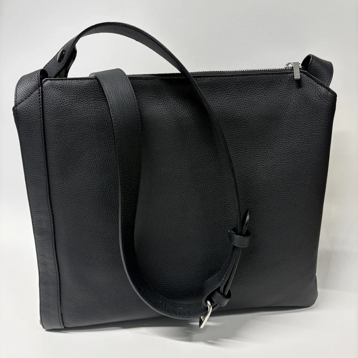 Marie — schoudertas in leder
